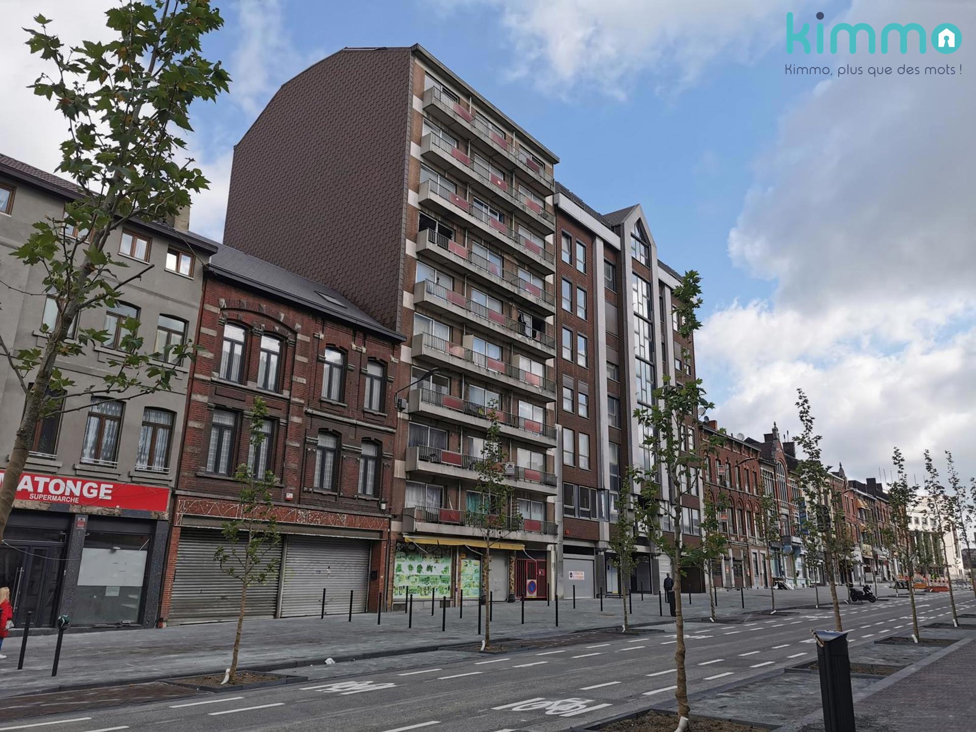 6 LOGEMENTS AU CENTRE DE CHARLEROI ? RENDEMENT +2400?/MOIS !