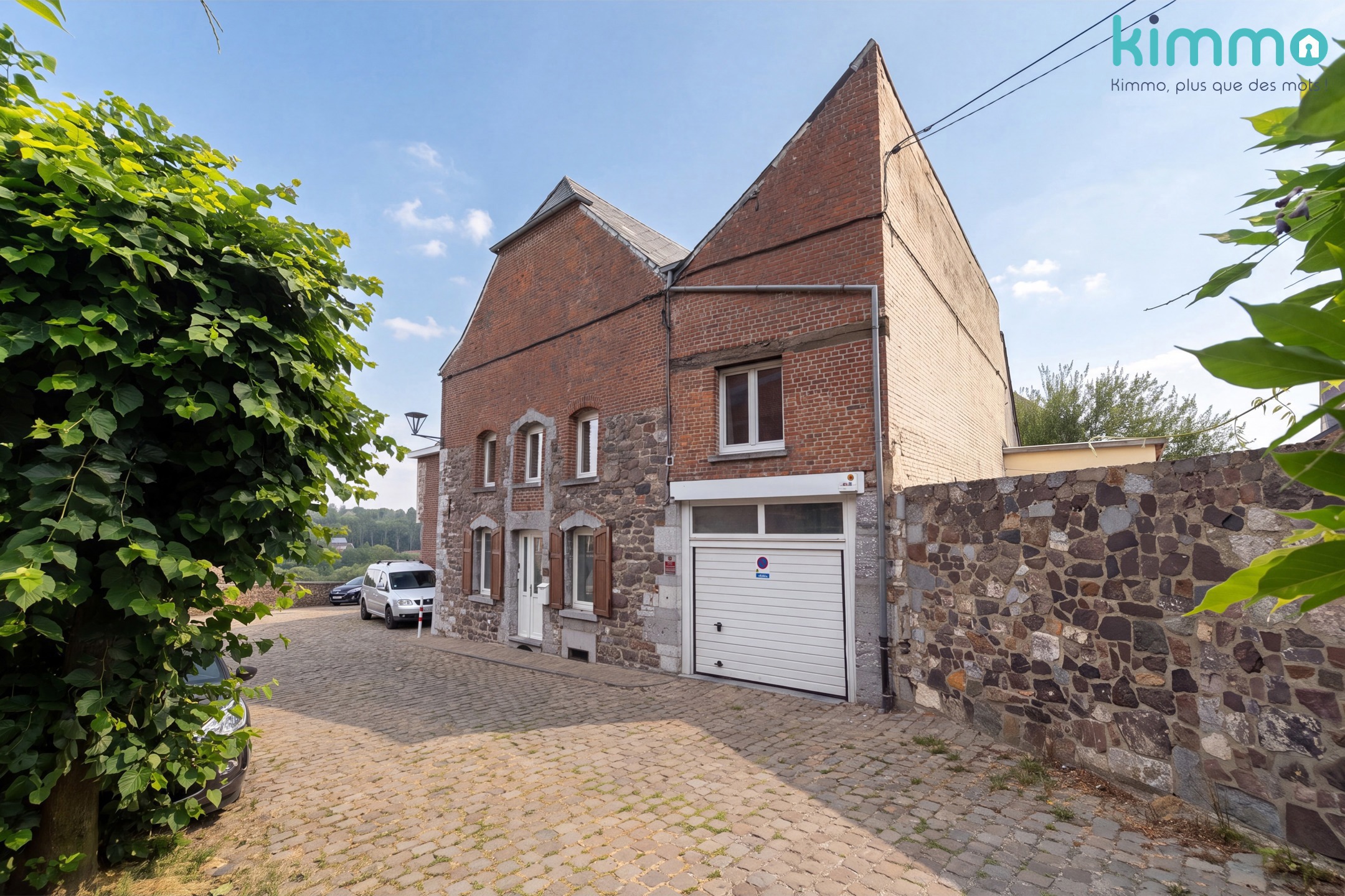 CHARMANTE MAISON 5 CHAMBRES AVEC GARAGE ET GRENIER DUPLEX
