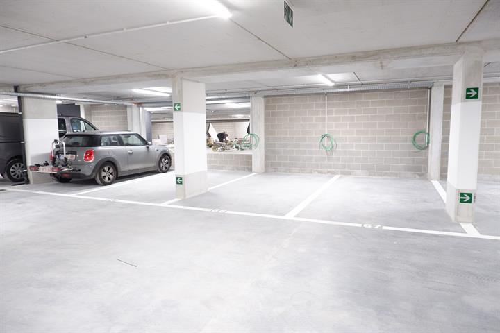 Parking intérieur - à louer - 1050 Ixelles