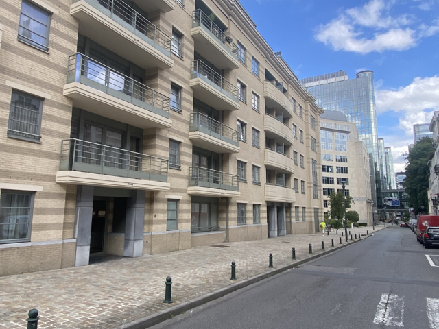 Flat - for rent - 1050 