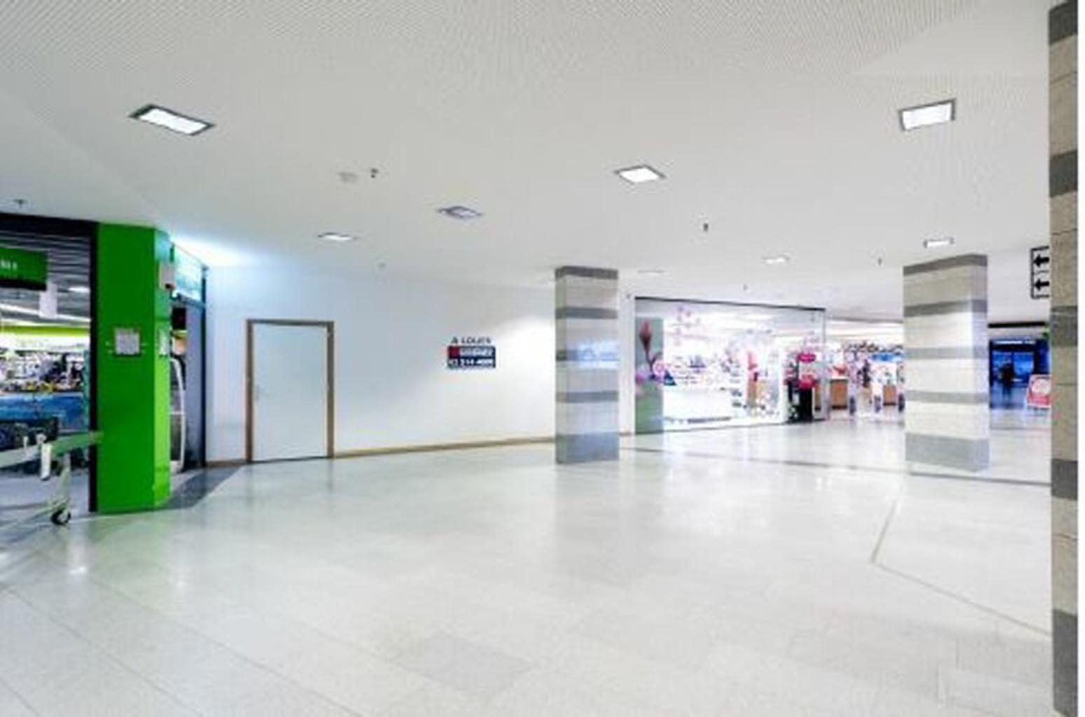 A LOUER - BUREAUX & COMMERCES - LIEGE