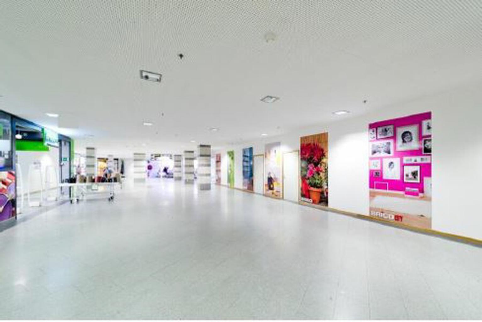 A LOUER - BUREAUX & COMMERCES - LIEGE