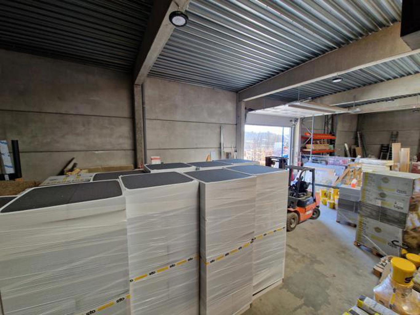 Kantoren & magazijn te huur <br> 5380 - Fernelmont