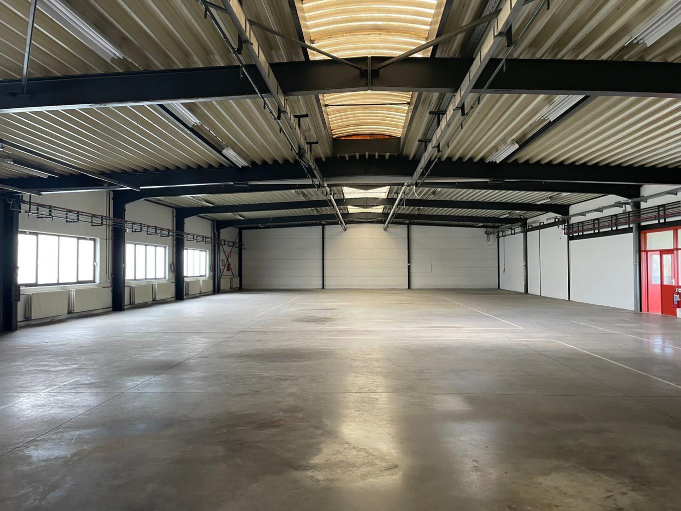 Immeuble semi-industriel à louer à Nivelles