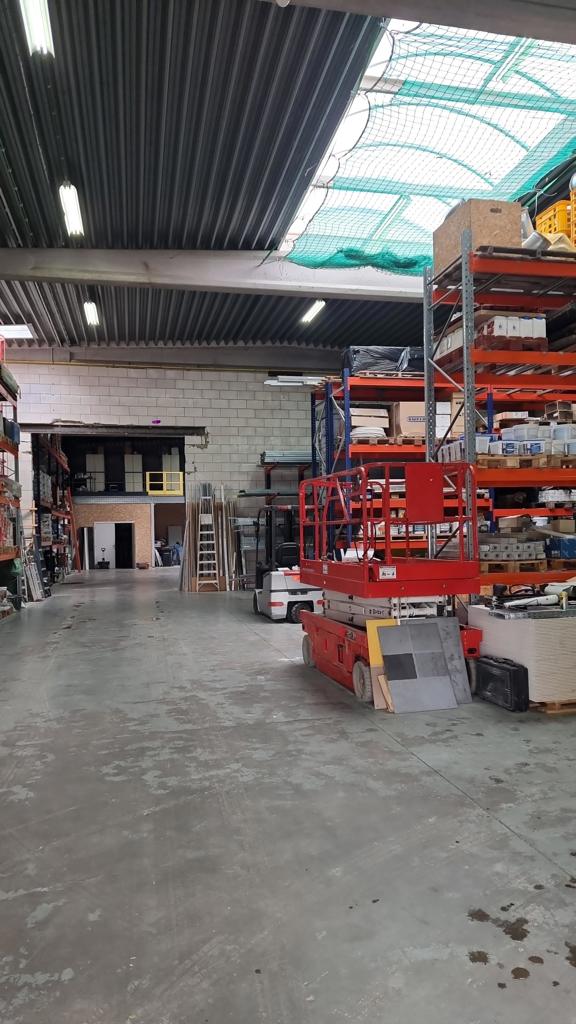 A LOUER immeuble commercial à Zaventem