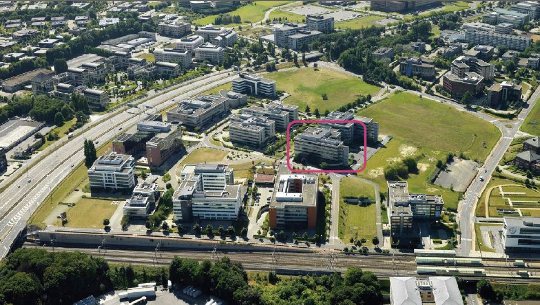 A LOEUR - BUREAUX - MACHELEN