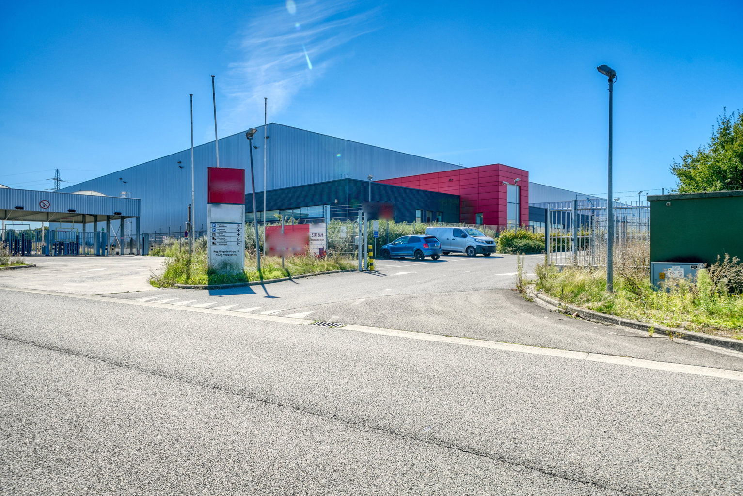 A LOUER - P.A.E Heppignies - immeuble industriel