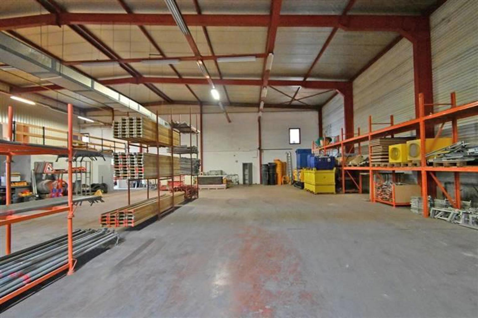 A LOUER - P.A.E Jumet - immeuble industriel