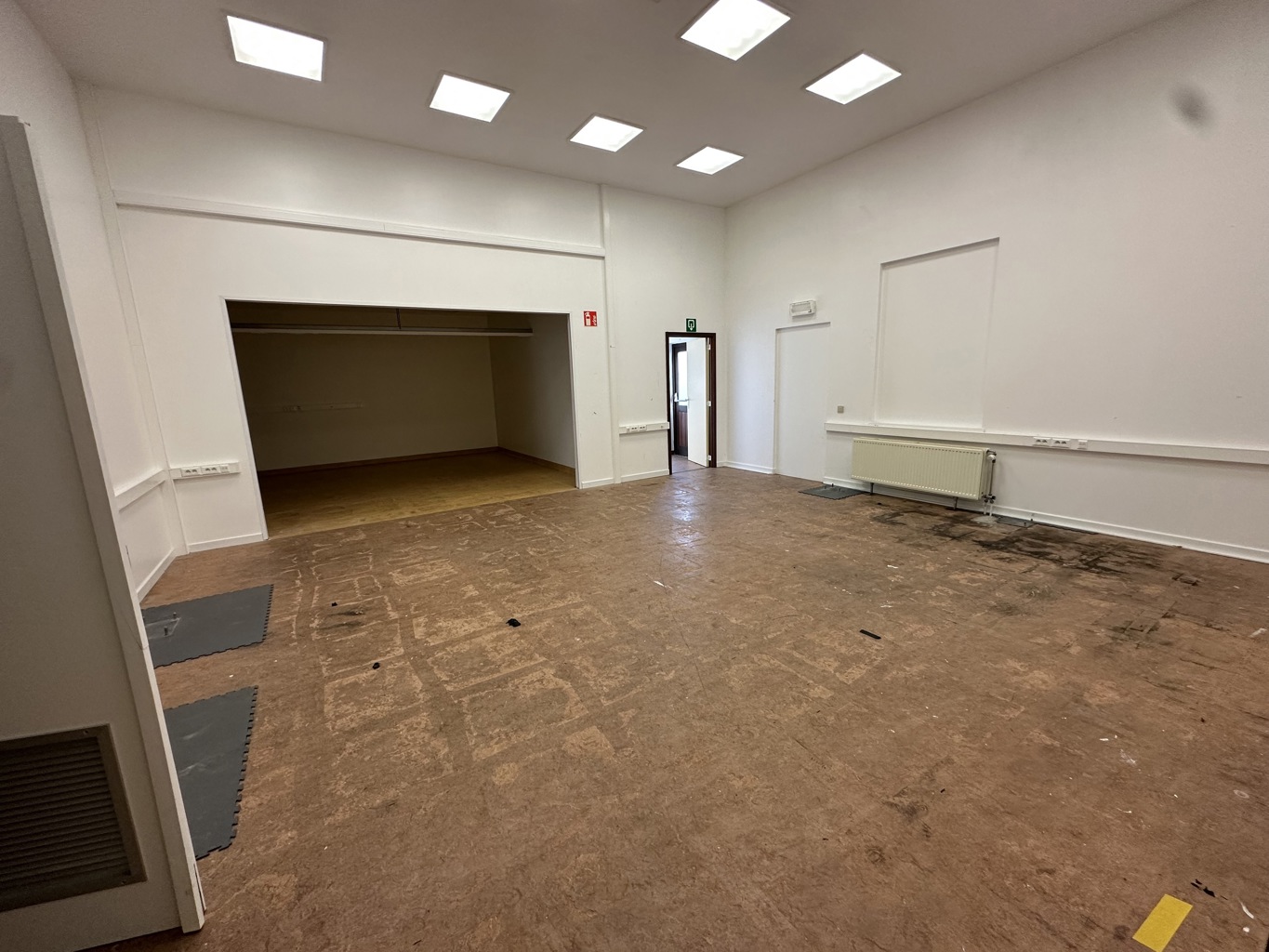 Industrieel gebouw te huur <br> 1400 - Nivelles