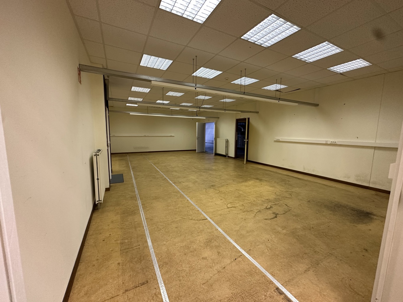 Industrieel gebouw te huur <br> 1400 - Nivelles