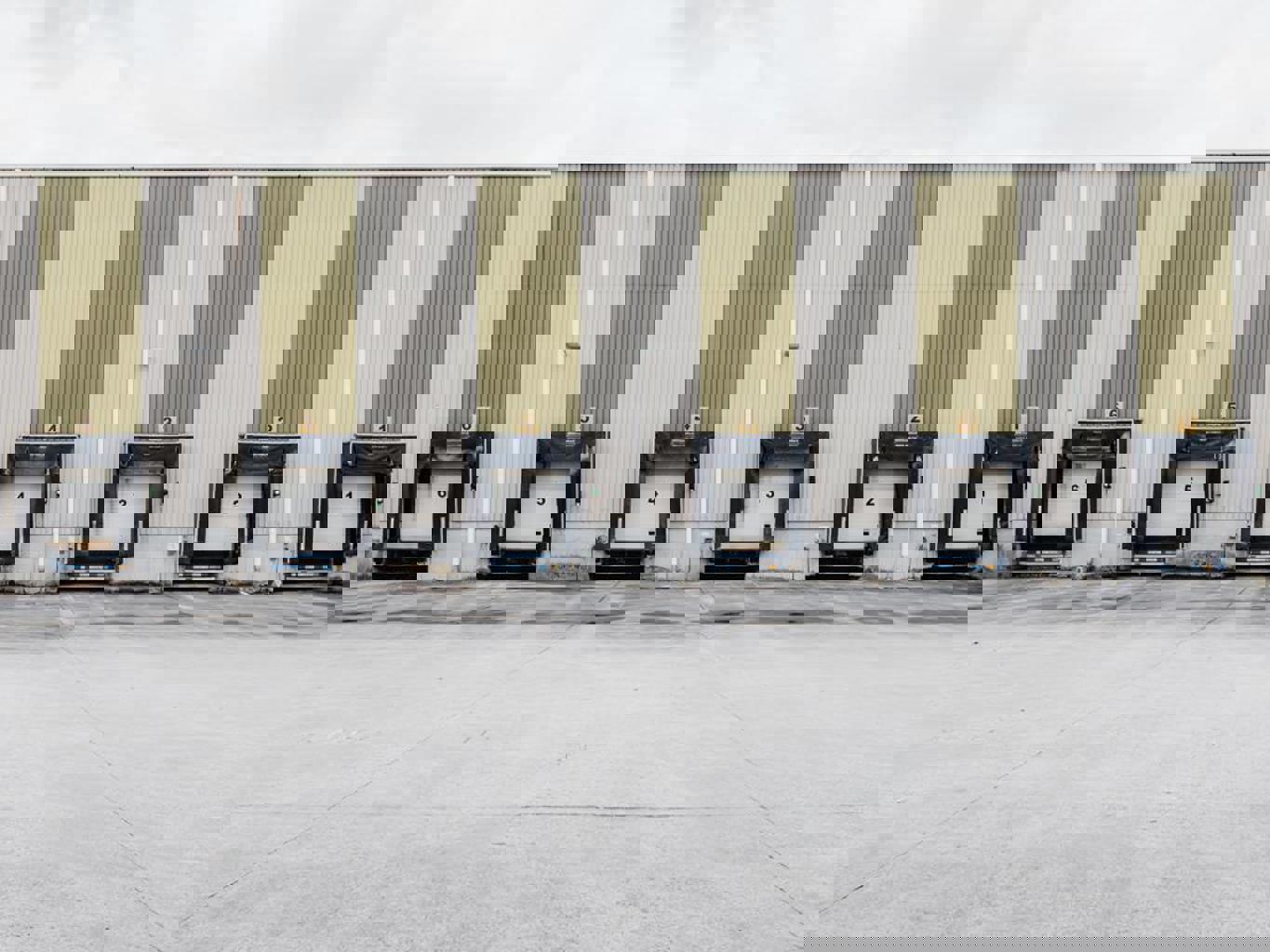 À LOUER ENTREPÔT LONDERZEEL