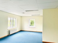 TO LET - OFFICE BUILDING - ZAVENTEM - 3.000 EUR/MONTH