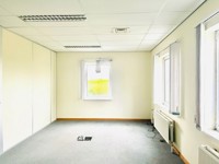 TO LET - OFFICE BUILDING - ZAVENTEM - 3.000 EUR/MONTH
