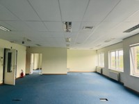 TO LET - OFFICE BUILDING - ZAVENTEM - 3.000 EUR/MONTH