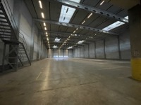 A LOUER ENTREPÔT A GENK