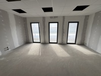 A LOUER - Vaux-Chavanne (Manhay) - Immeuble semi-industriel