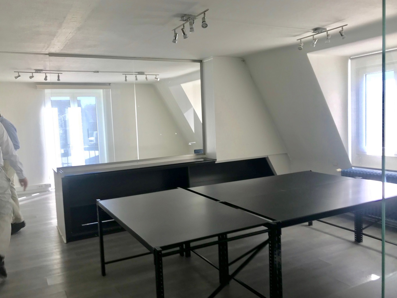 TO SEL - OFFICES - OVERIJSE (at the entrance of Brussels)