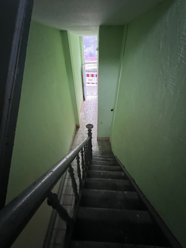 TE KOOP - Sclessin (Lg) - Semi-industrieel gebouw + woning