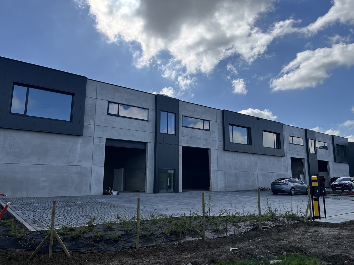 Sme-unit for rent <br> 1480 - Tubize Saintes
