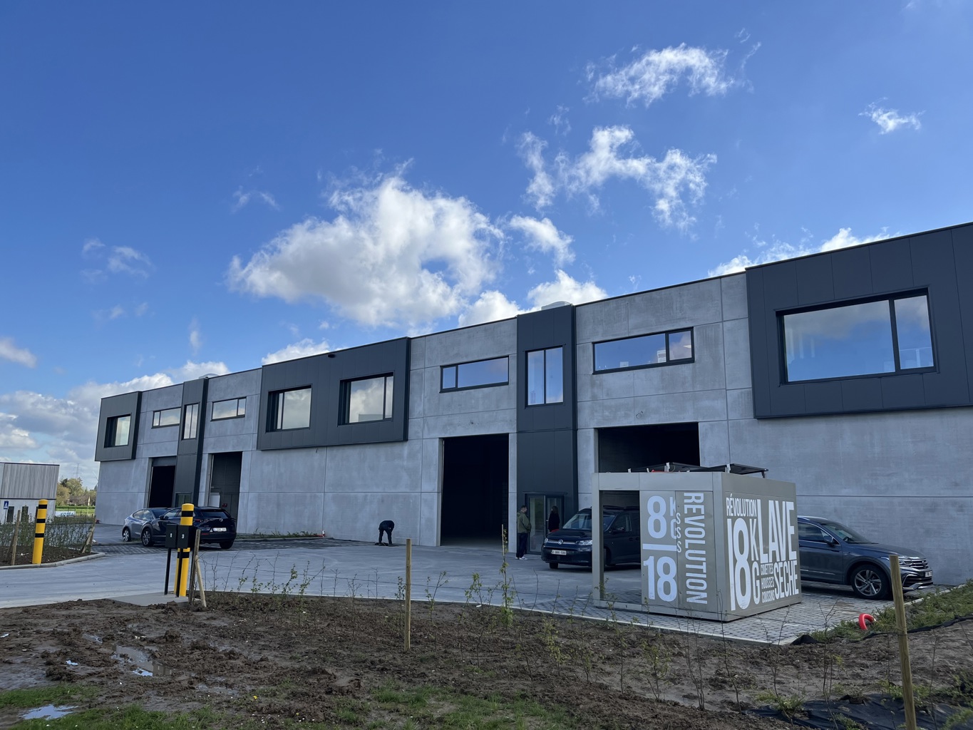 Sme-unit for rent <br> 1480 - Tubize Saintes