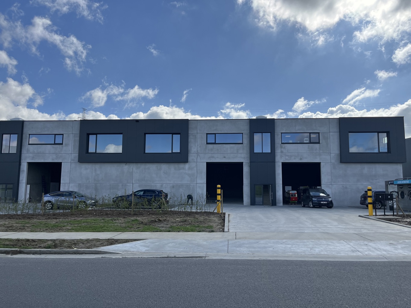 Sme-unit for rent <br> 1480 - Tubize Saintes