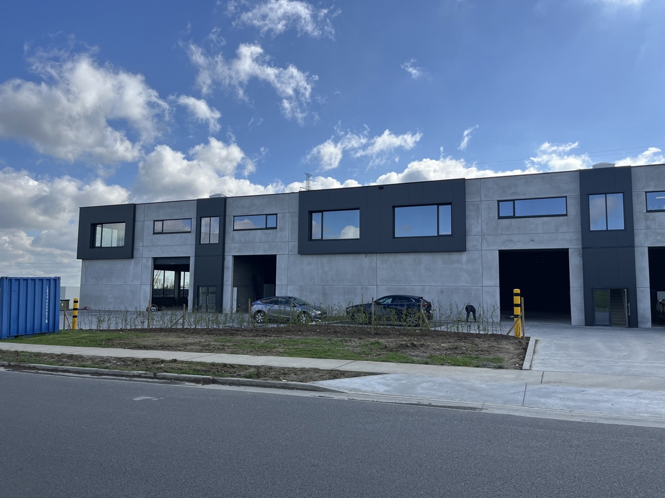 Sme-unit for rent <br> 1480 - Tubize Saintes