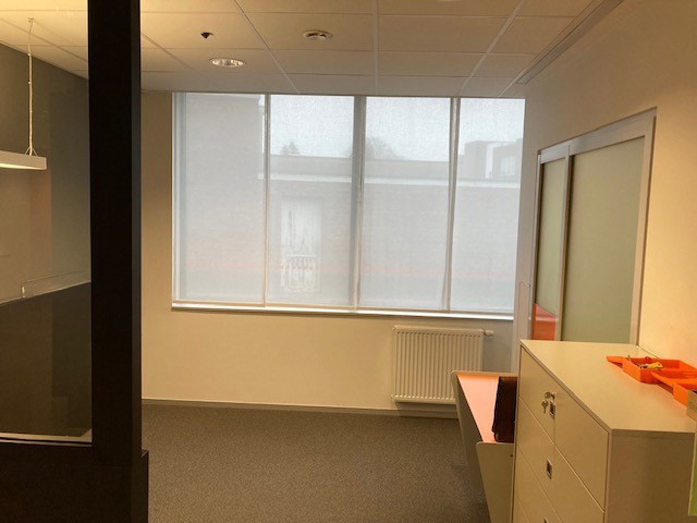 TE KOOP - KANTOREN / COMMERCIELE HANDELSRUIMTE - MOL