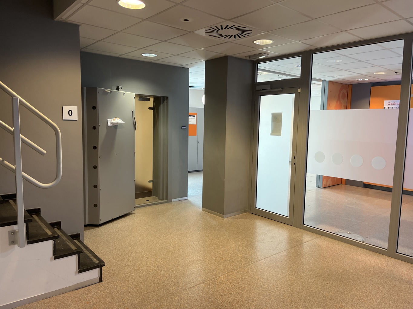 FOR SALE - INVESTMENT PROPERTY - STABROEK // ANTWERPEN