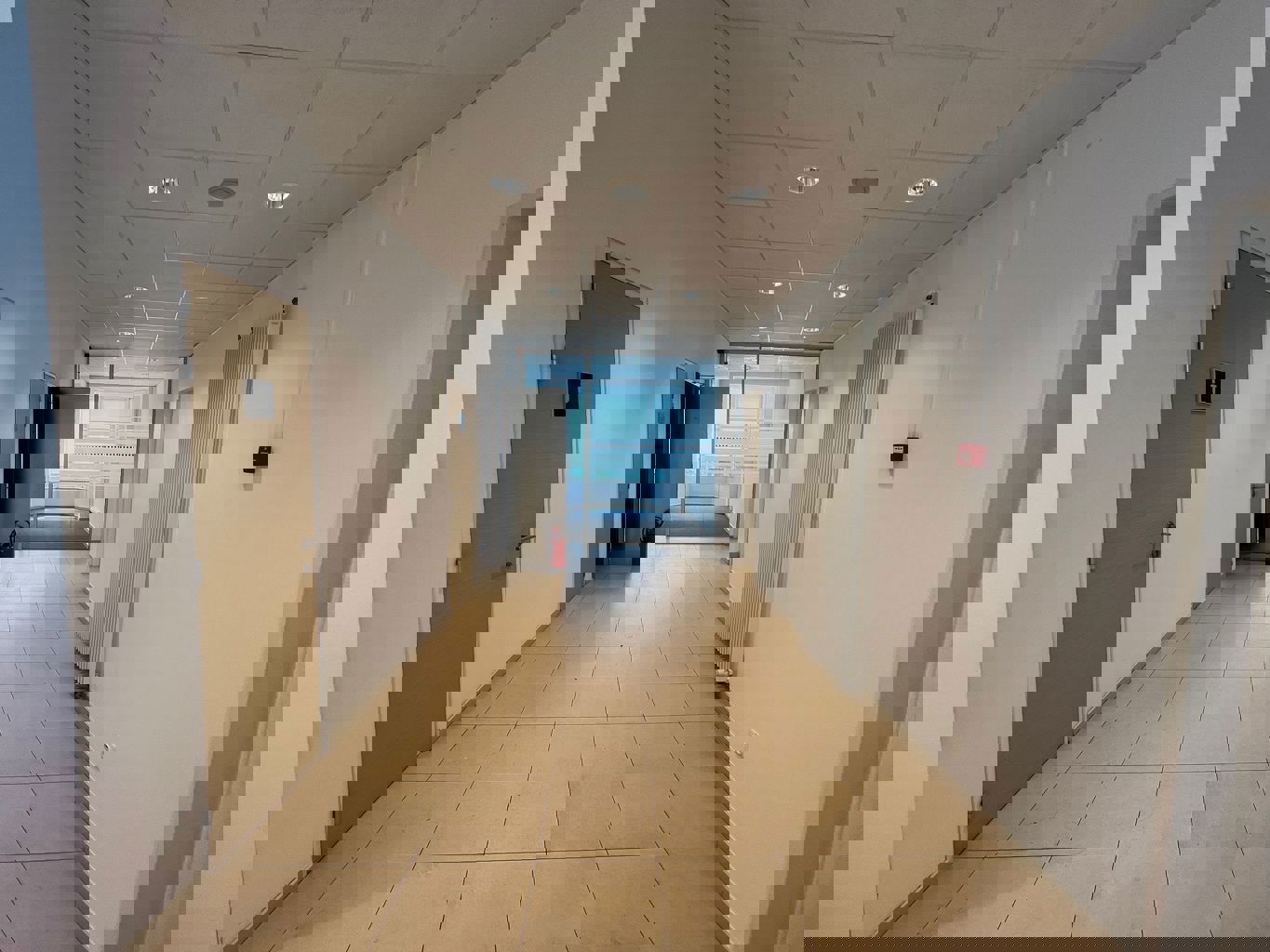 TE KOOP - KANTOREN/COMMERCIELE HANDELSRUIMTE - BRUGGE