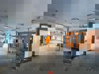 TE KOOP - KANTOREN/COMMERCIELE HANDELSRUIMTE - BRUGGE