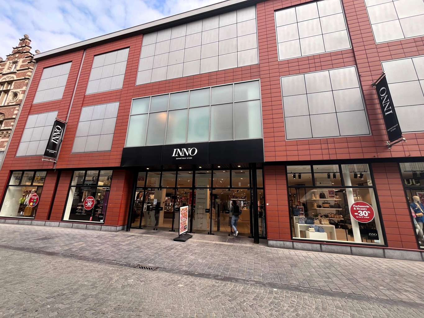 A VENDRE - ESPACE COMMERCIAL - LOUVAIN