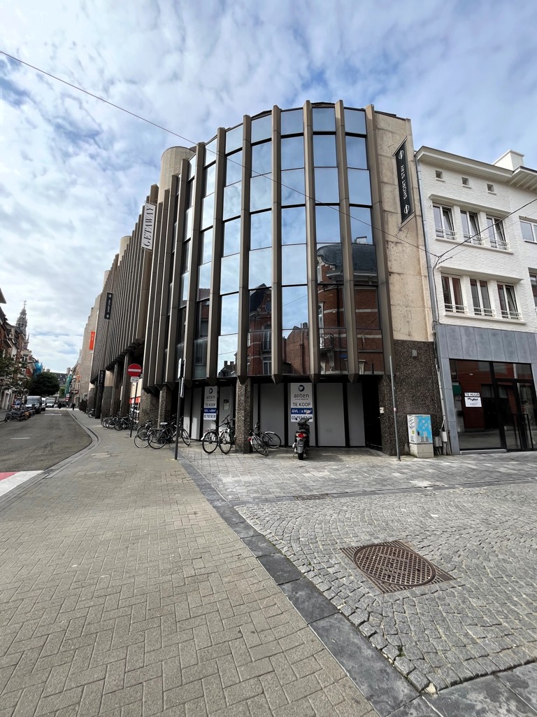 A VENDRE - ESPACE COMMERCIAL - LOUVAIN