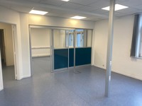 A LOUER - NIVELLES - BUREAUX