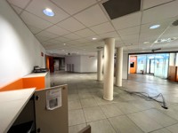 A VENDRE - BUREAUX / ESPACE COMMERCIAL - MORLANWELZ