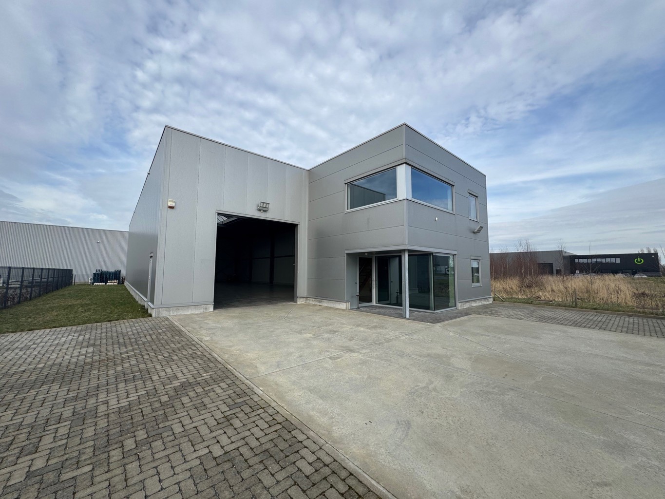 Industrieel gebouw te huur <br> 1400 - Nivelles