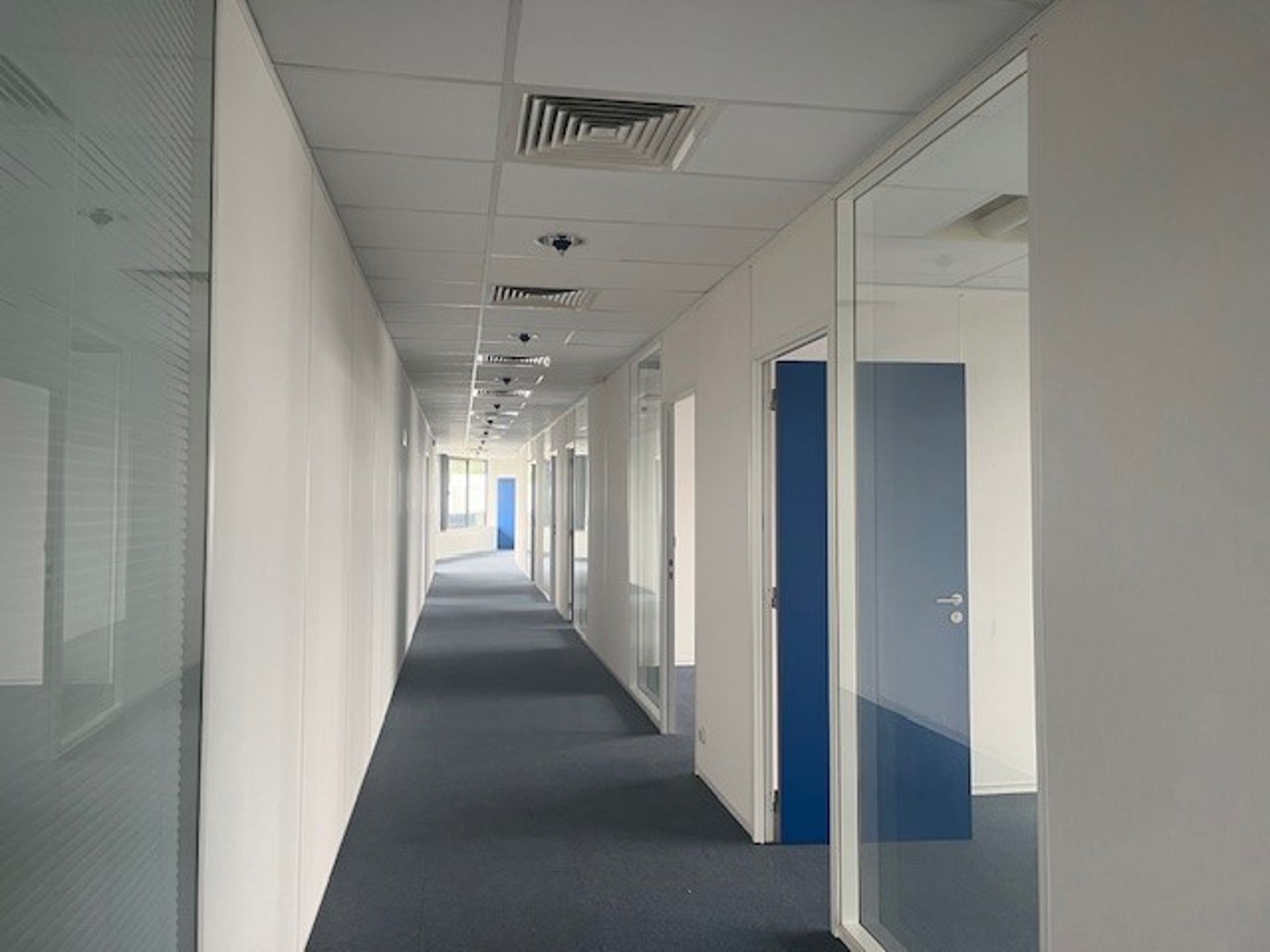 FOR SALE - OFFICES - ZAVENTEM