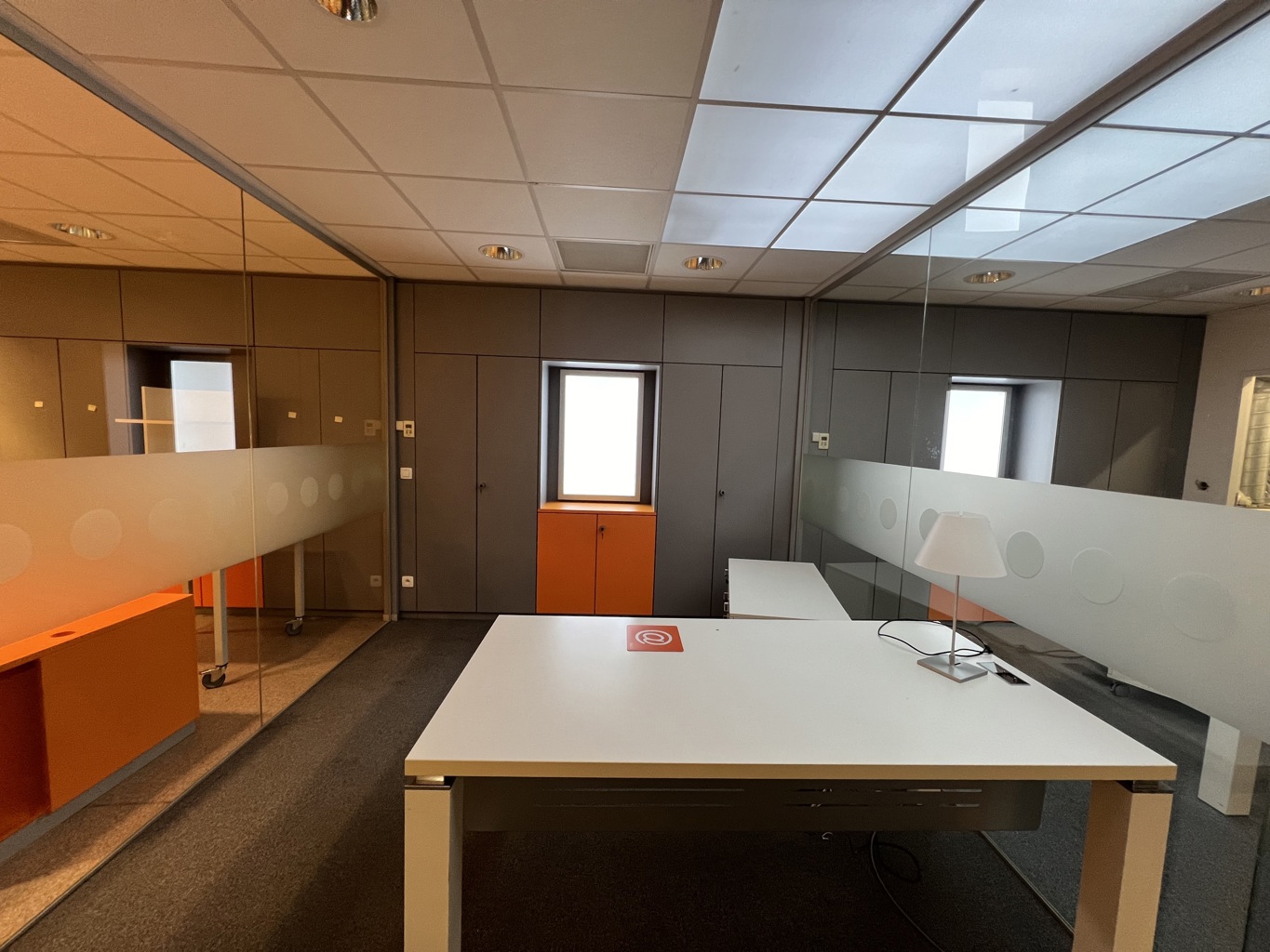 A VENDRE - BUREAUX / ESPACE COMMERCIAL - BOECHOUT