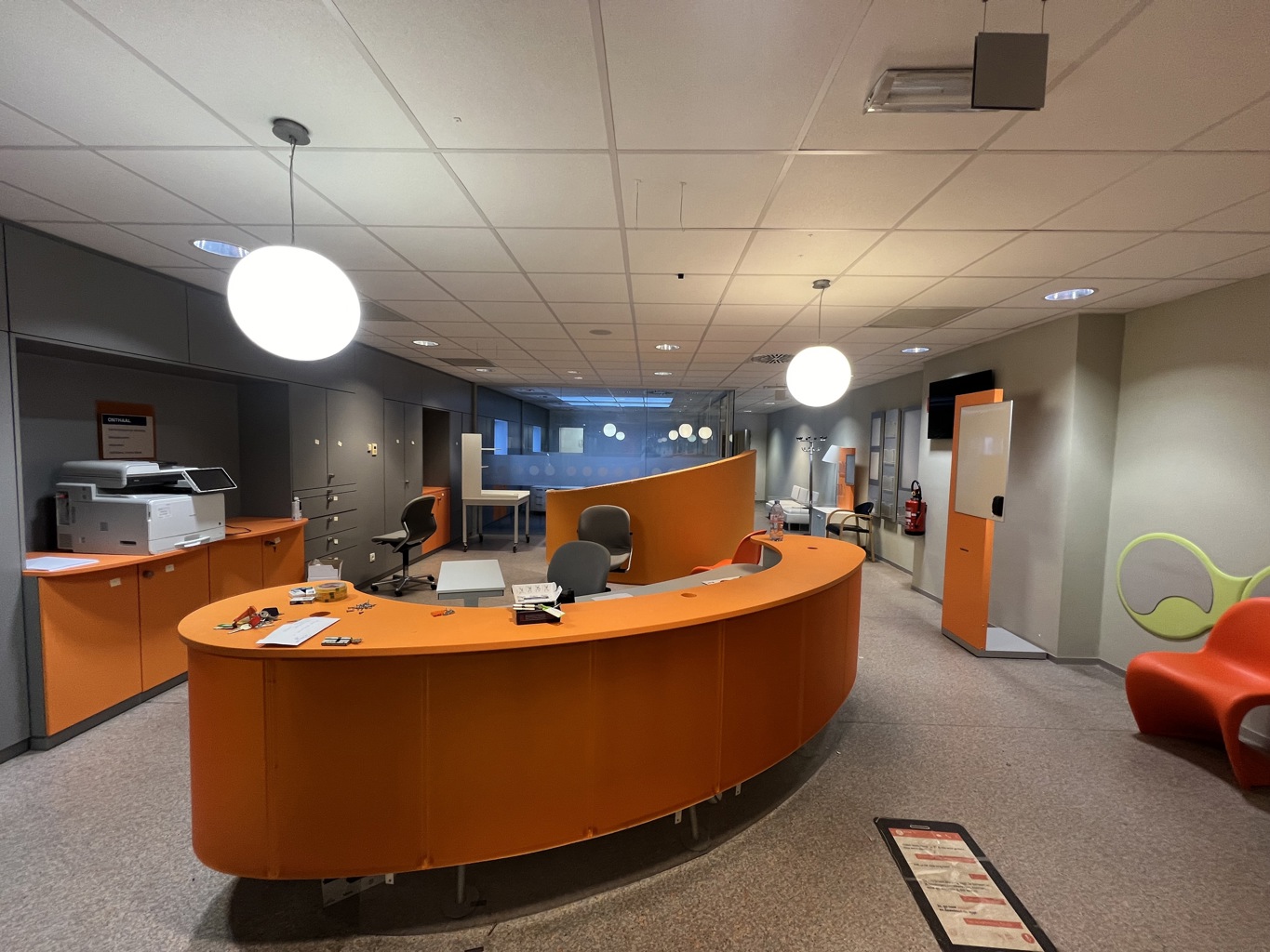 A VENDRE - BUREAUX / ESPACE COMMERCIAL - BOECHOUT