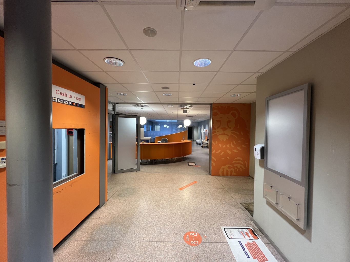 A VENDRE - BUREAUX / ESPACE COMMERCIAL - BOECHOUT