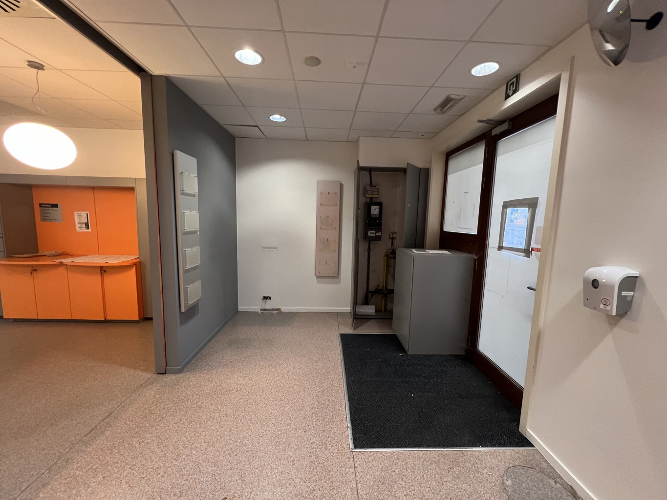 FOR SALE - COMMERCIAL SPACE - LENDELEDE