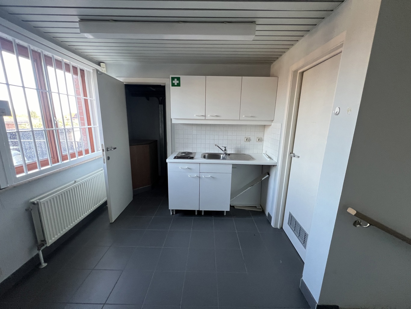 FOR SALE - COMMERCIAL SPACE - LENDELEDE