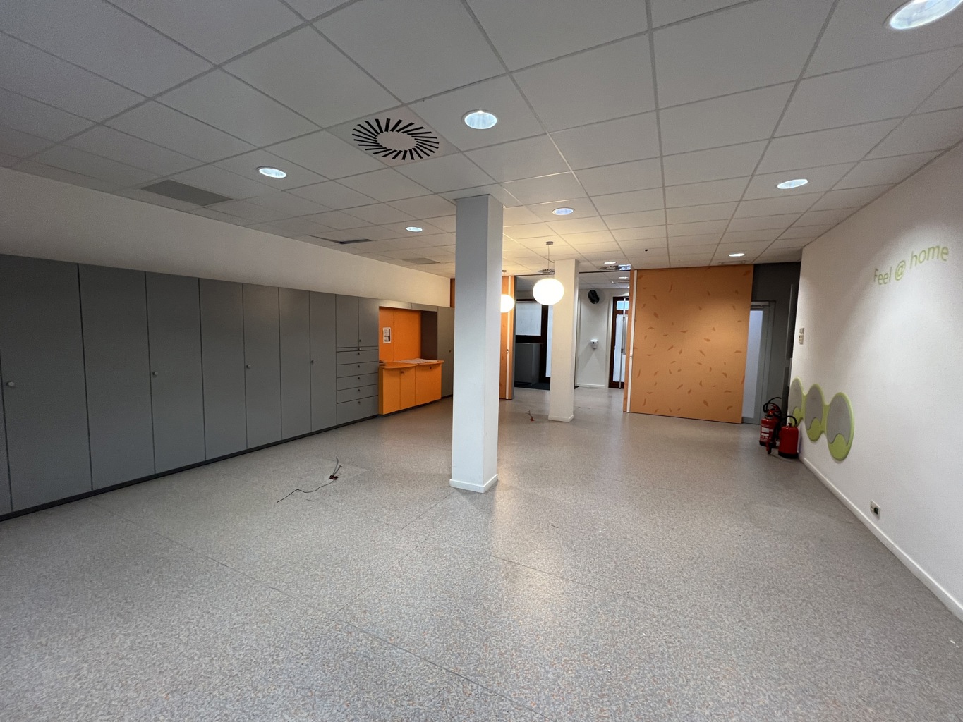 FOR SALE - COMMERCIAL SPACE - LENDELEDE