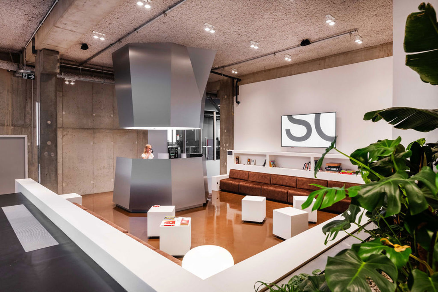 OFFICES FOR RENT ANTWERP (OFFICE 4 PERSONS)