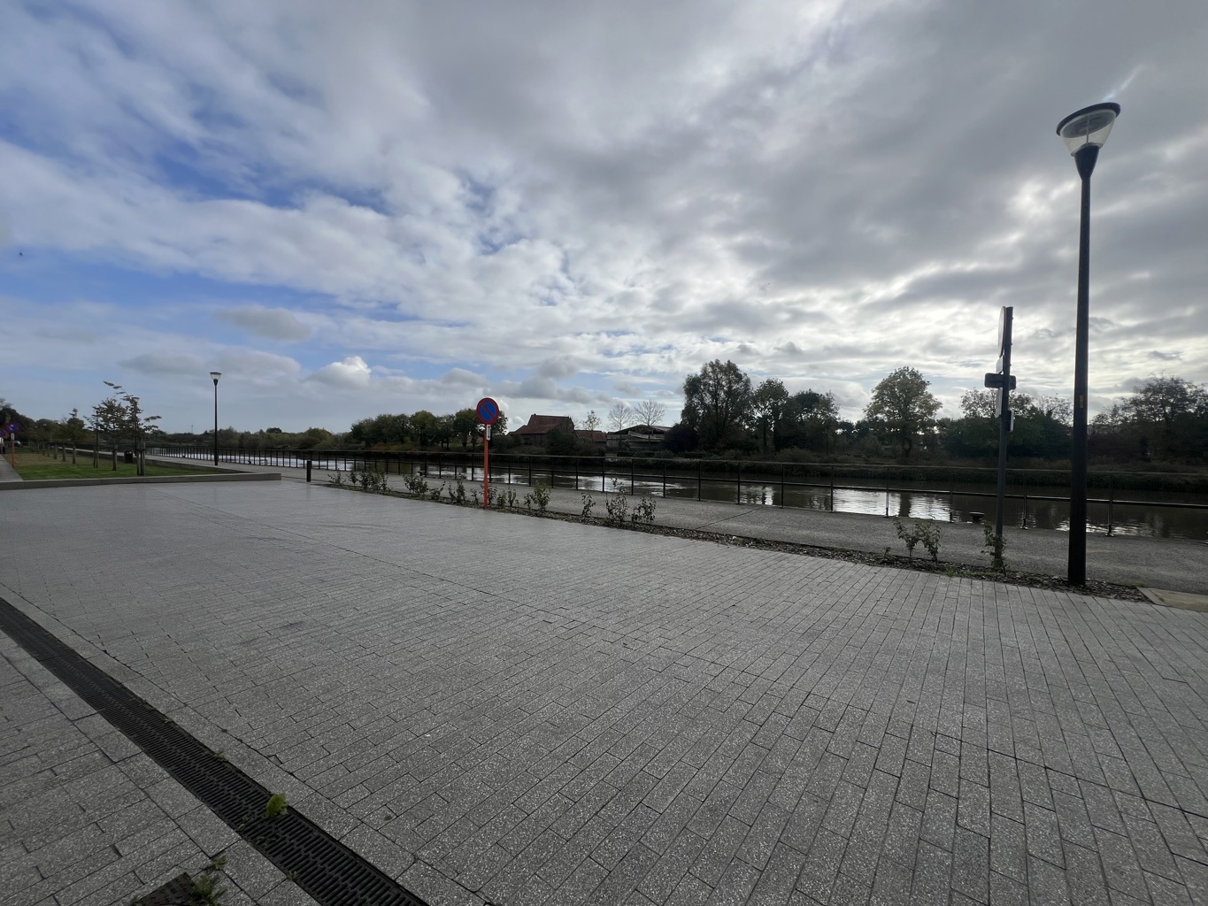 TO SEL - OFFICE / COMMECIAL SPACE - WERVIK