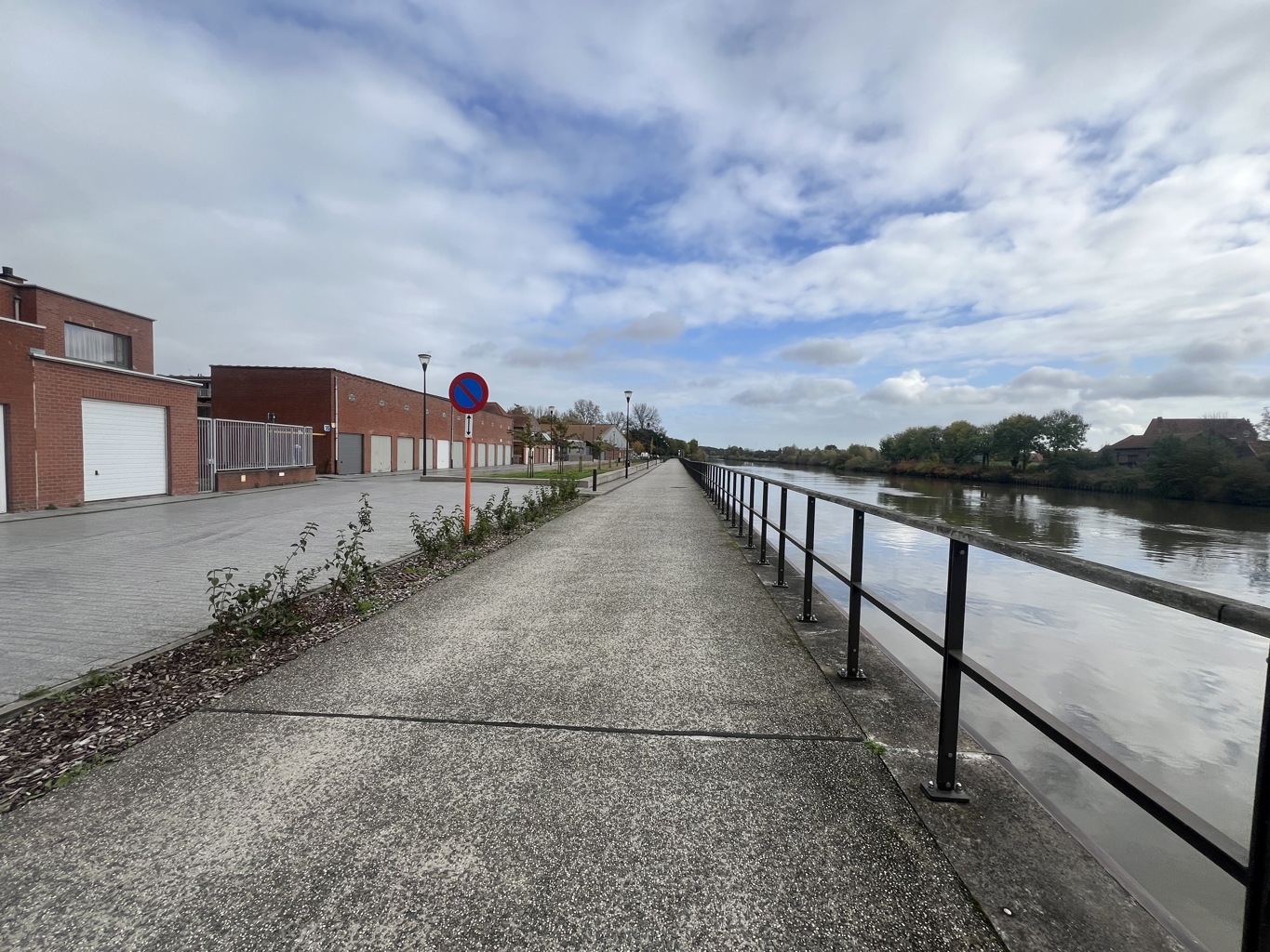 TO SEL - OFFICE / COMMECIAL SPACE - WERVIK