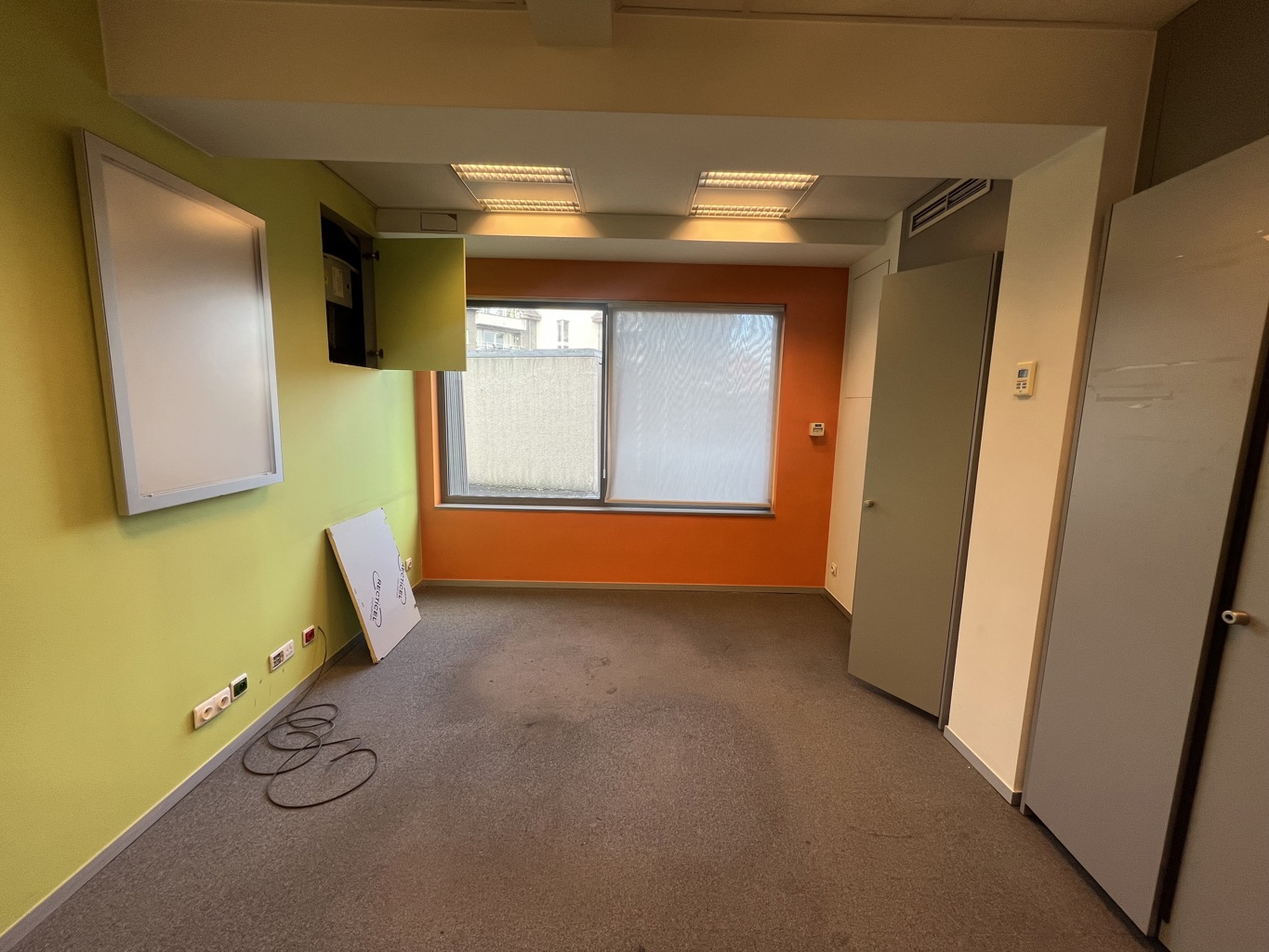A VENDRE - BUREAUX / ESPACE COMMERCIAL - WEVELGEM