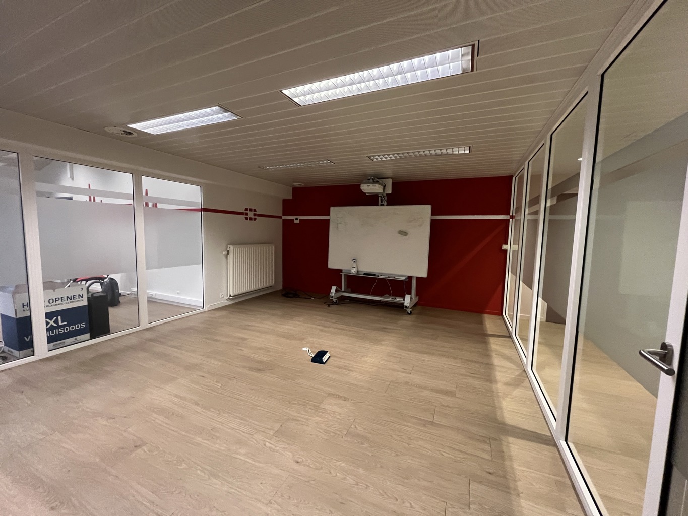 TE KOOP KANTOREN MET MAGAZIJN SINT-KATELIJNE-WAVER