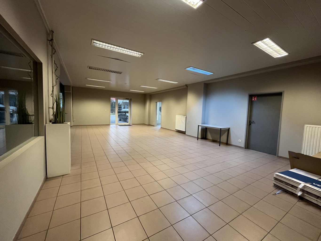 TE KOOP KANTOREN MET MAGAZIJN SINT-KATELIJNE-WAVER