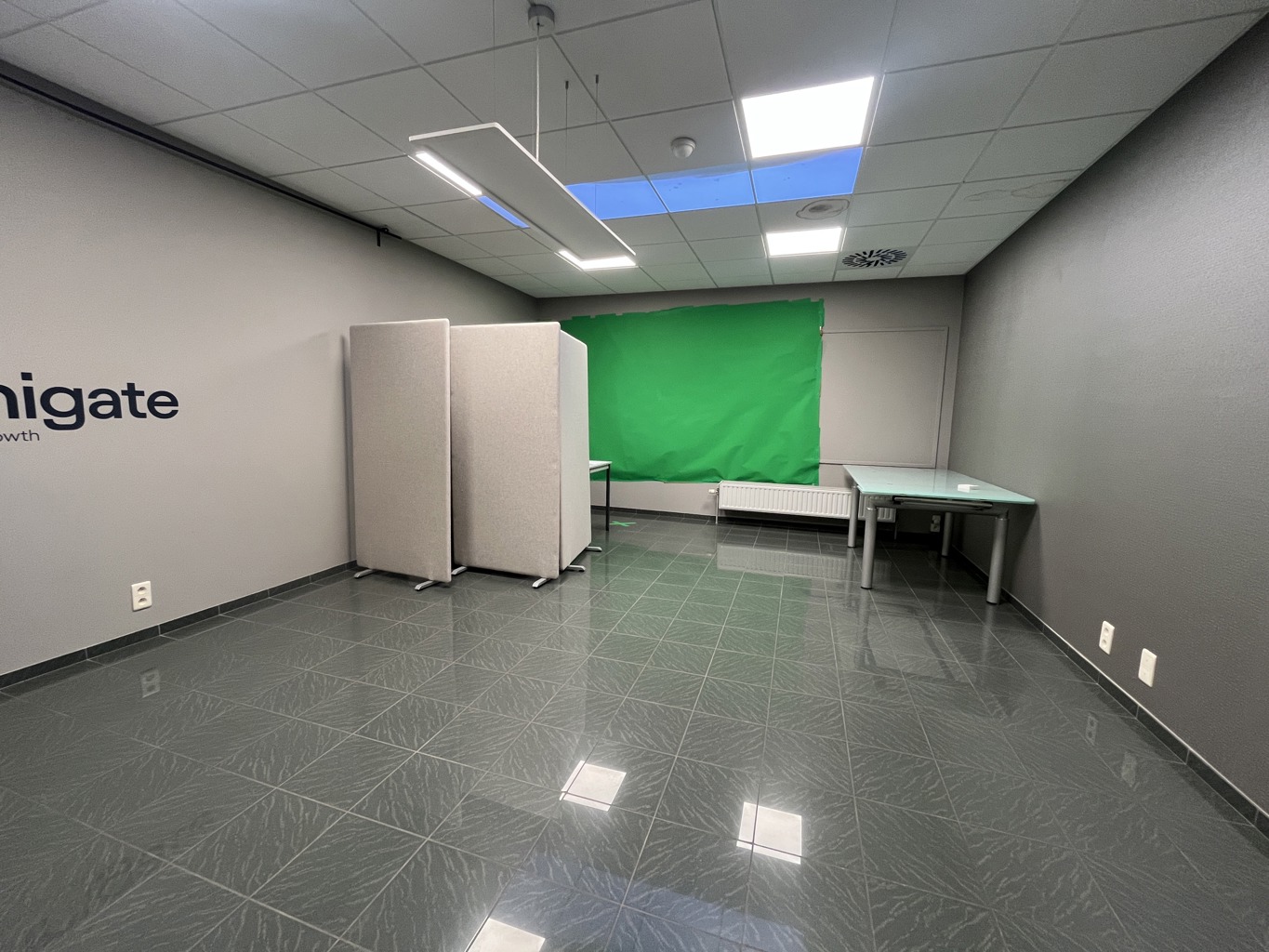 TE KOOP KANTOREN MET MAGAZIJN SINT-KATELIJNE-WAVER