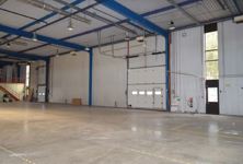 A LOUER - ENTREPOT + BUREAUX - LOUVAIN-LA-NEUVE